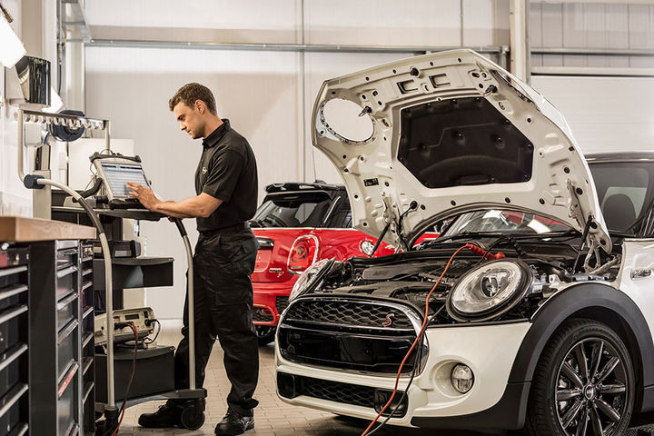 Factory Trained Technicians image