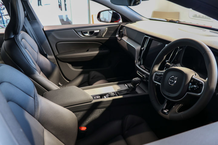 Complimentary Wash & Vac image