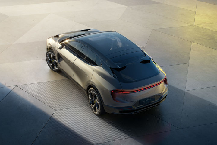 STUNNING PERFORMANCE, EVERYDAY image