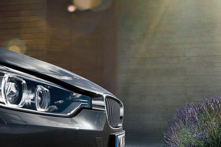 SERVICING MADE SIMPLE. image