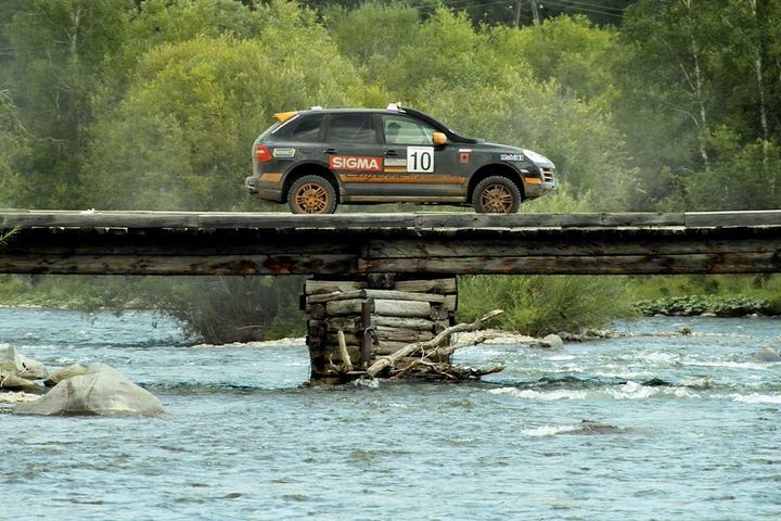 The Cayenne won numerous Transsyberian rallies image