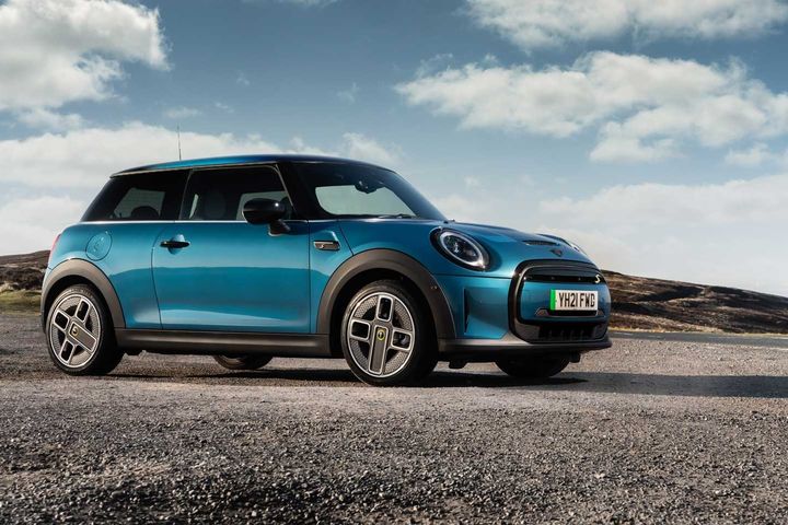 Focus on new markets and target groups successful. image