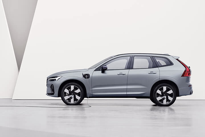 XC60 Recharge image