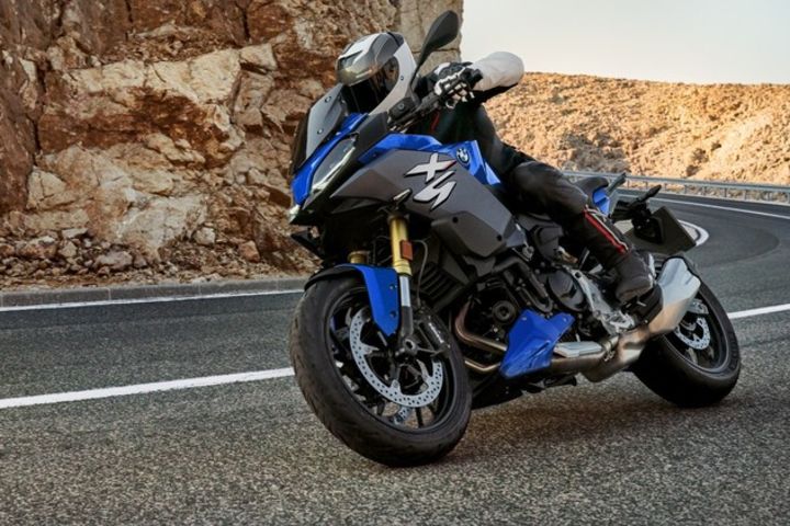 BMW F 900 XR image