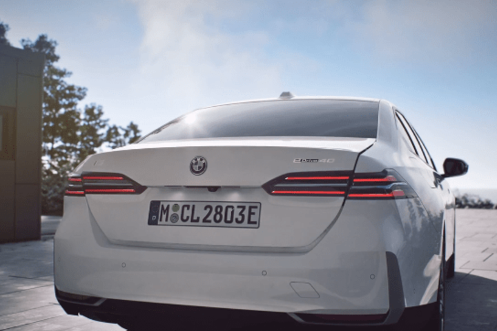 SUSTAINABILITY IN THE BMW i5 M60 xDRIVE image