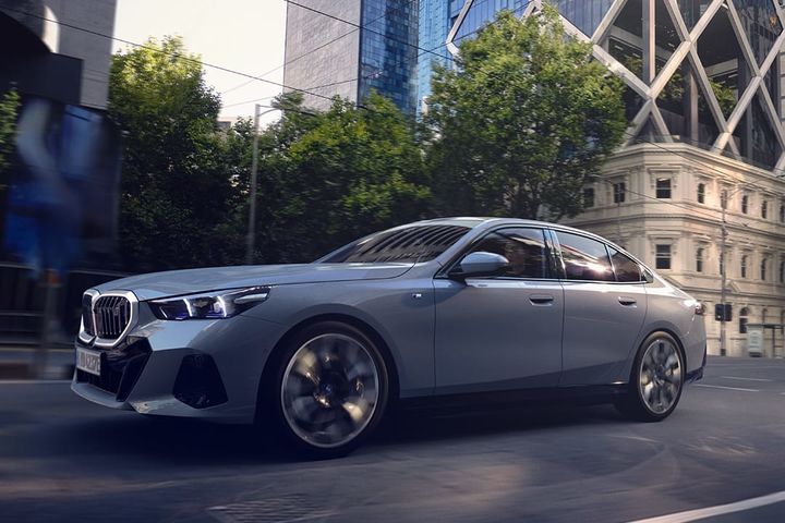 BMW i5 image