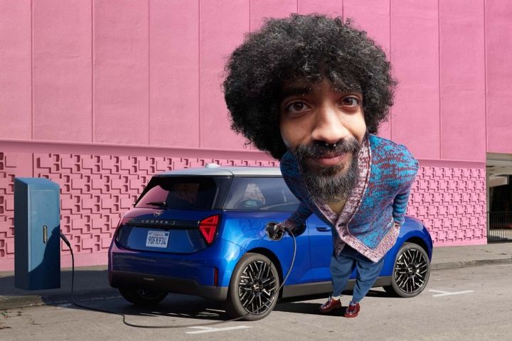 CHARGING ON THE GO. image