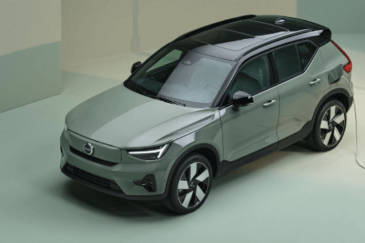 Volvo XC40 Recharge Pure Electric image