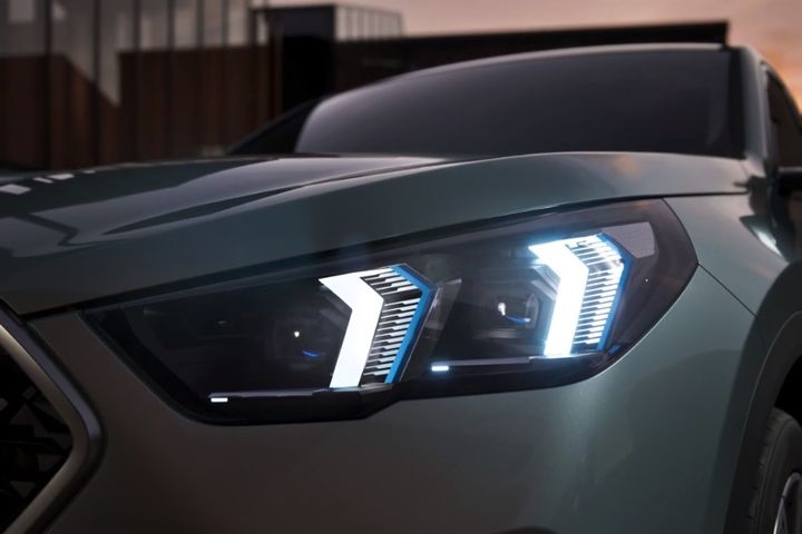 INTELLIGENT LED TECHNOLOGY. image