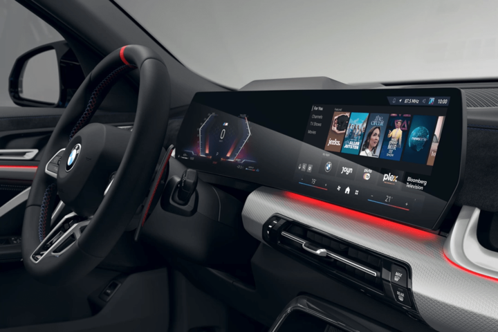 Sport Mode adjusts vehicle characteristics, such as acceleration, engine sound, interior lighting and handling, resulting in a sportier, dynamic driving experience. image
