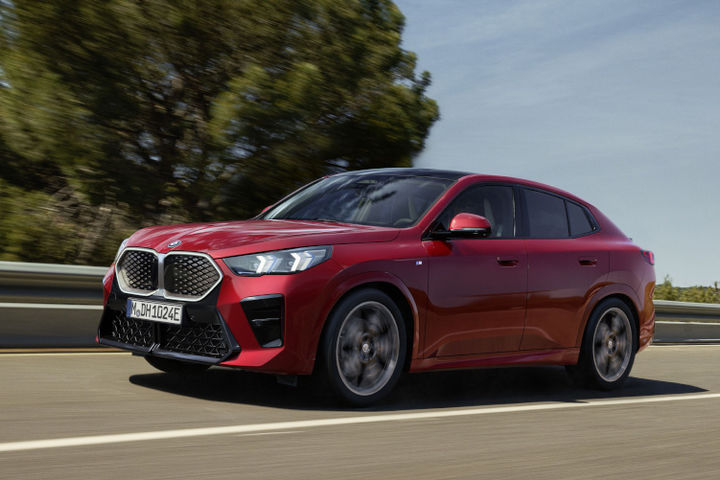 BMW iX3 M Sport image