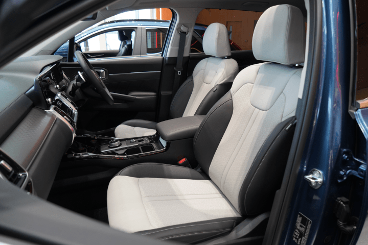 Complimentary Wash & Vac image