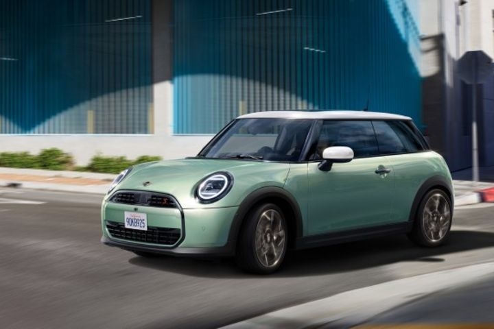 YOUR URBAN COMPANION. image