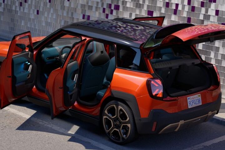 EVERYONE’S WELCOME. image