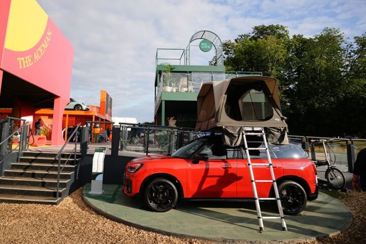 WE STROLLED AROUND COUNTRYMAN PARK. image