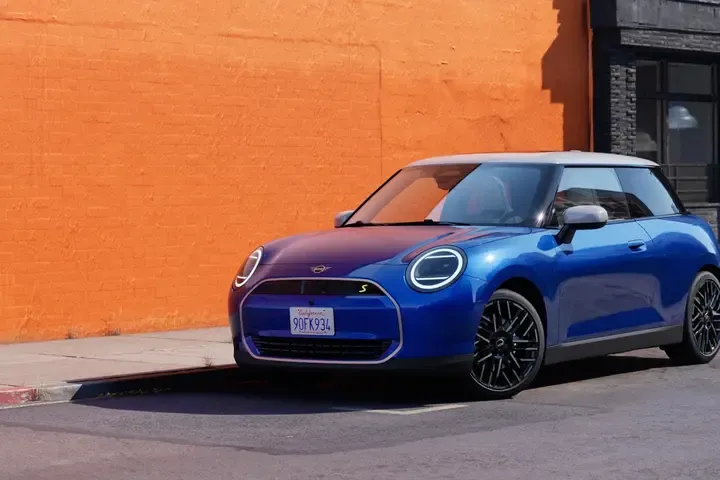 MINI Electric – Drive Into the Future ⚡ image
