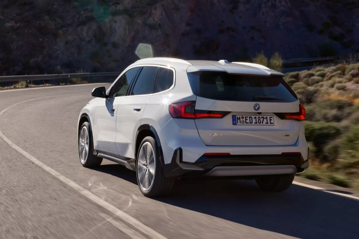 Electrically on new paths. image