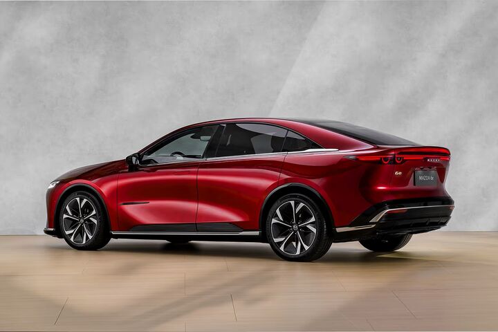 SPORTY DESIGN MEETS THE REFINEMENT OF JAPANESE AESTHETICS image