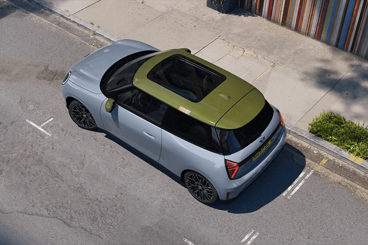 Exclusive Exterior Colours. image