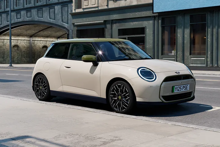 THE ALL-ELECTRIC MINI COOPER PAUL SMITH EDITION. image