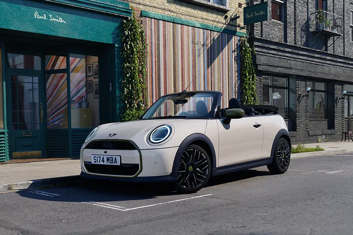 THE MINI COOPER CONVERTIBLE PAUL SMITH EDITION. image