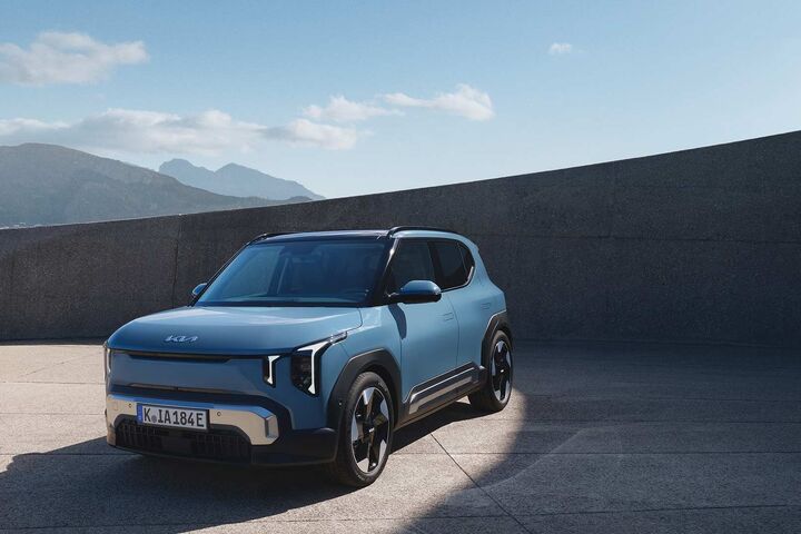 Upright front profile. image