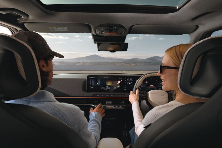 Open cabin with room for everyone. image