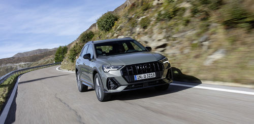 Audi Q3 image
