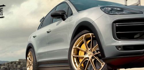 Porsche Cayenne : Celebrating 20 years of the mighty Porsche SUV image
