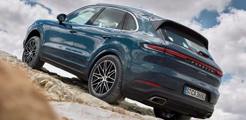 Porsche presents the new Cayenne image