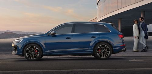 Audi Q7 image