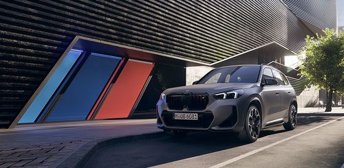 X1 M35i xDrive image