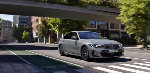 3 Series Saloon image