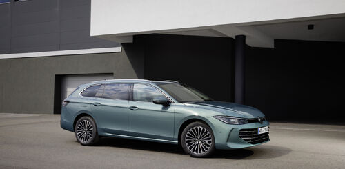 Five stars for the new Passat: image