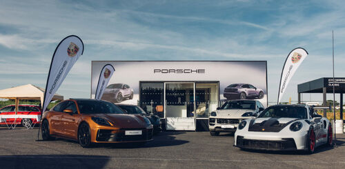 Porsche Centre Dublin Celebrates The Carole Nash Historic Festival image