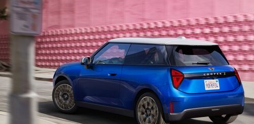 THE BENEFITS OF ALL-ELECTRIC CARS. image