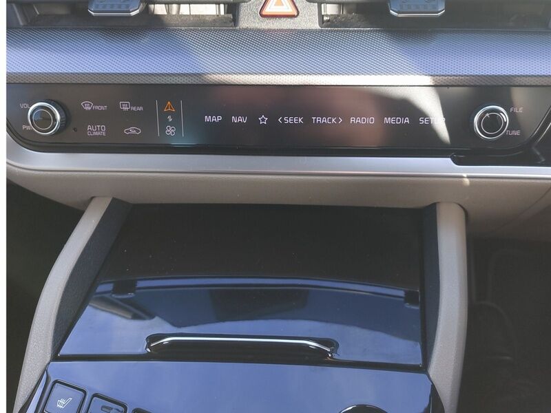More views of Kia Sportage