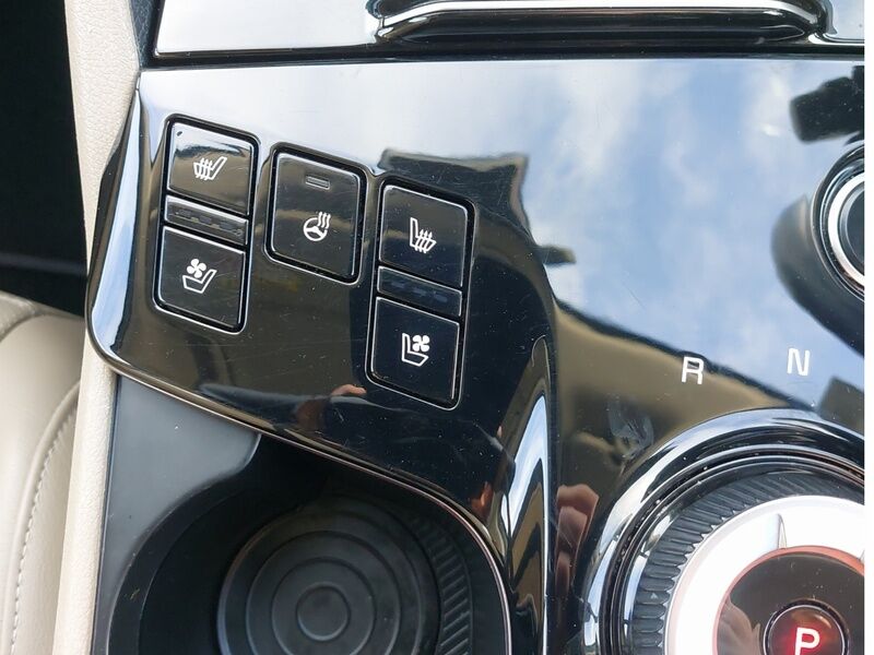 More views of Kia Sportage