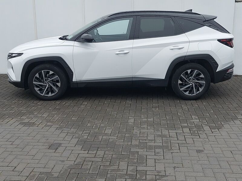 More views of Hyundai Tucson