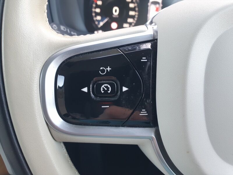 More views of Volvo XC90