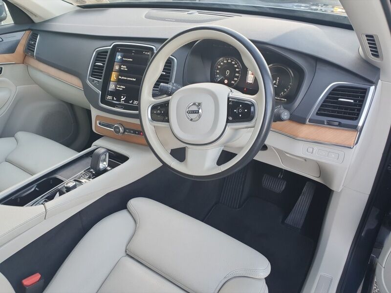 More views of Volvo XC90