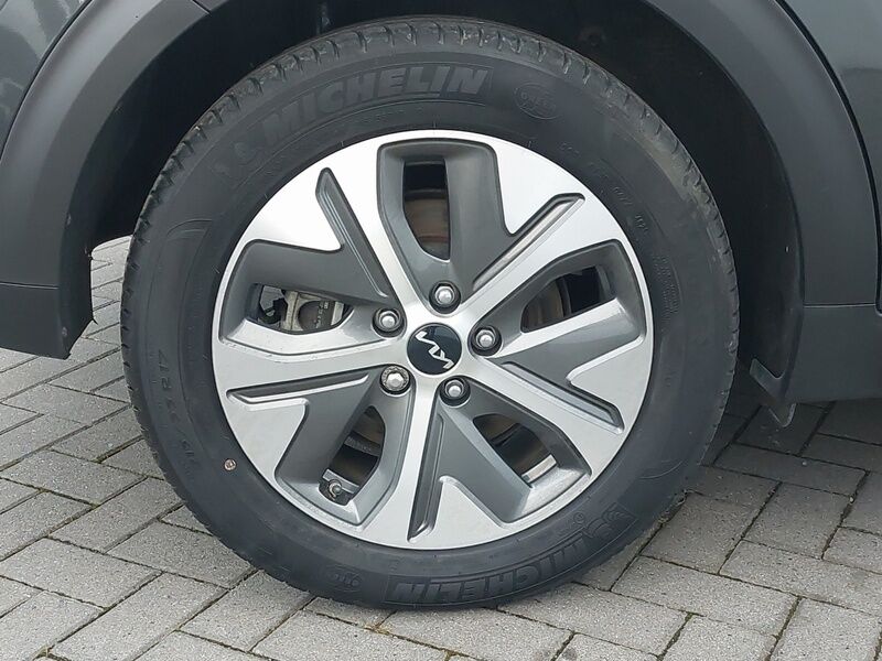 More views of Kia e-Niro