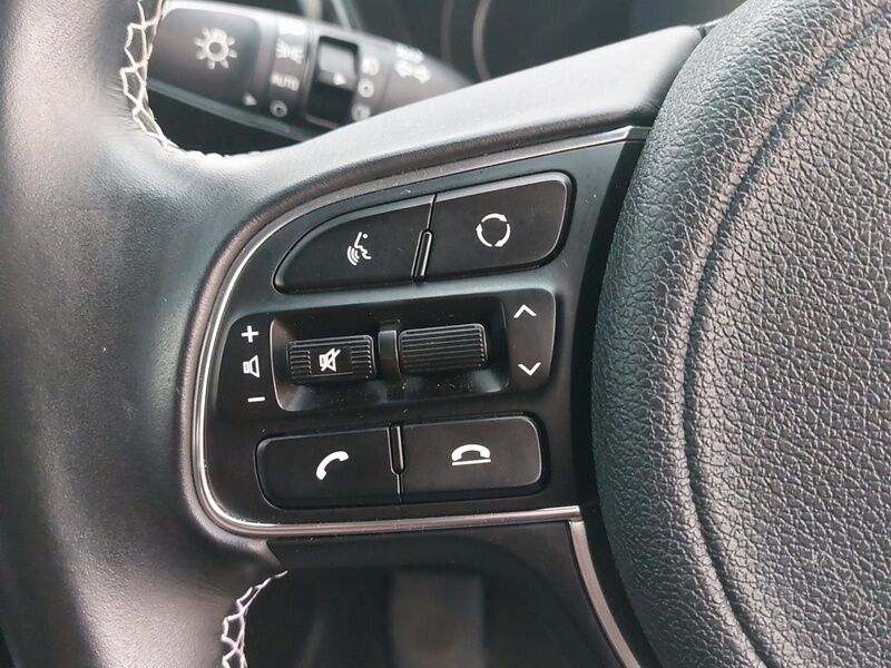 More views of Kia e-Niro