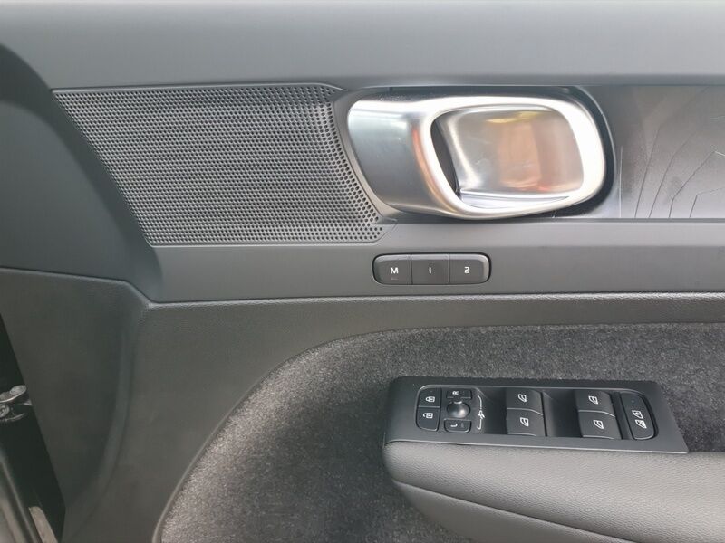 More views of Volvo EC40