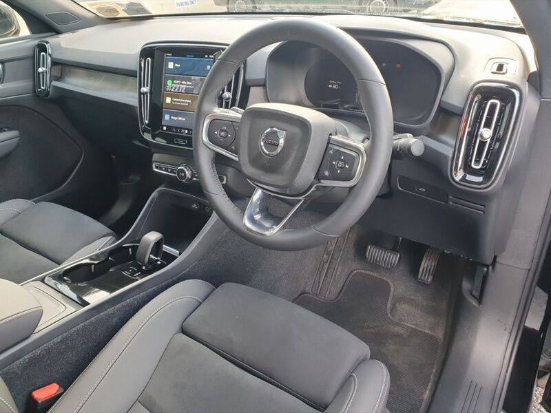 More views of Volvo EC40