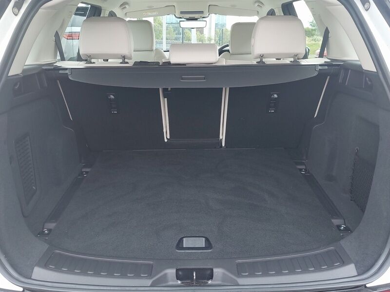 More views of Land Rover Discovery Sport