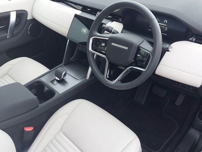 More views of Land Rover Discovery Sport