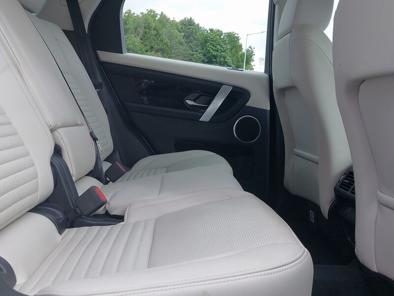 More views of Land Rover Discovery Sport