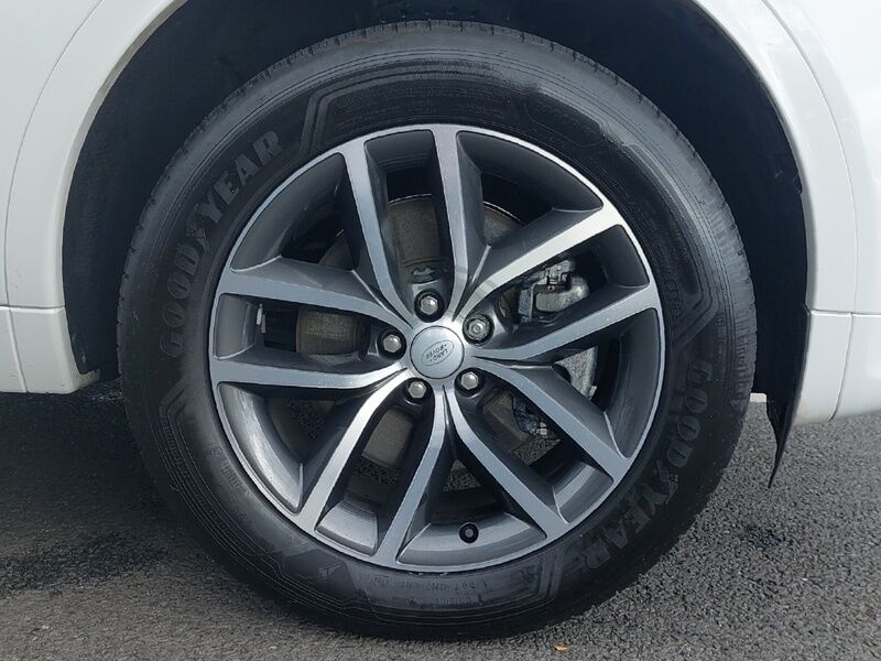 More views of Land Rover Discovery Sport