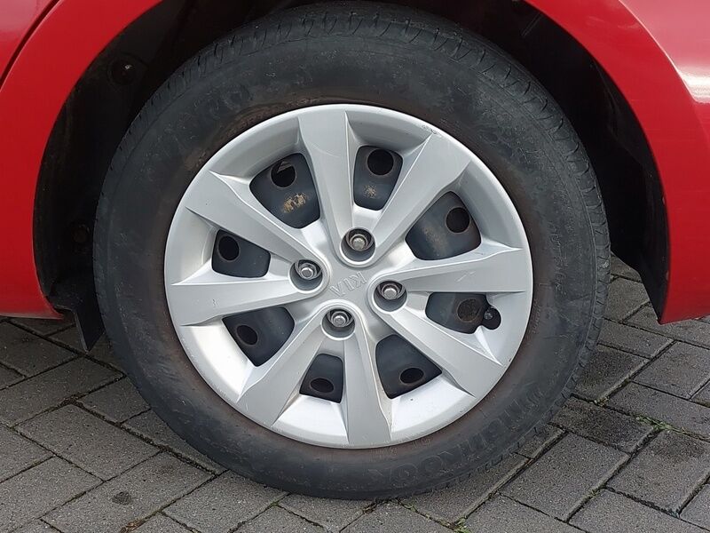 More views of Kia Rio